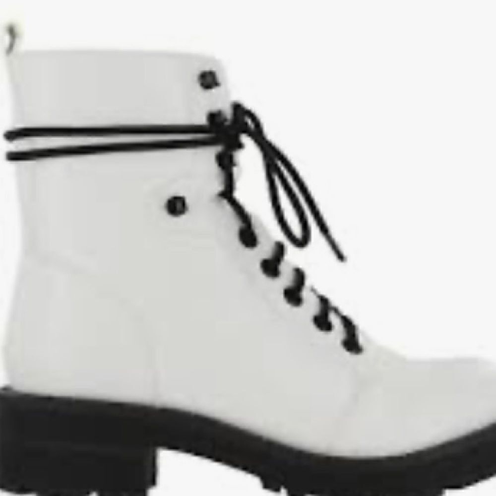 MIA boots - Picture 3 of 3